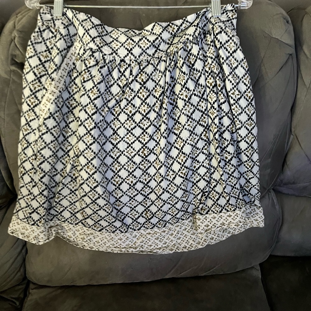 LOFT Skirt with pockets
